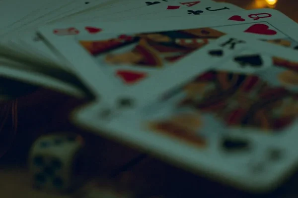 赌博网站真人游戏